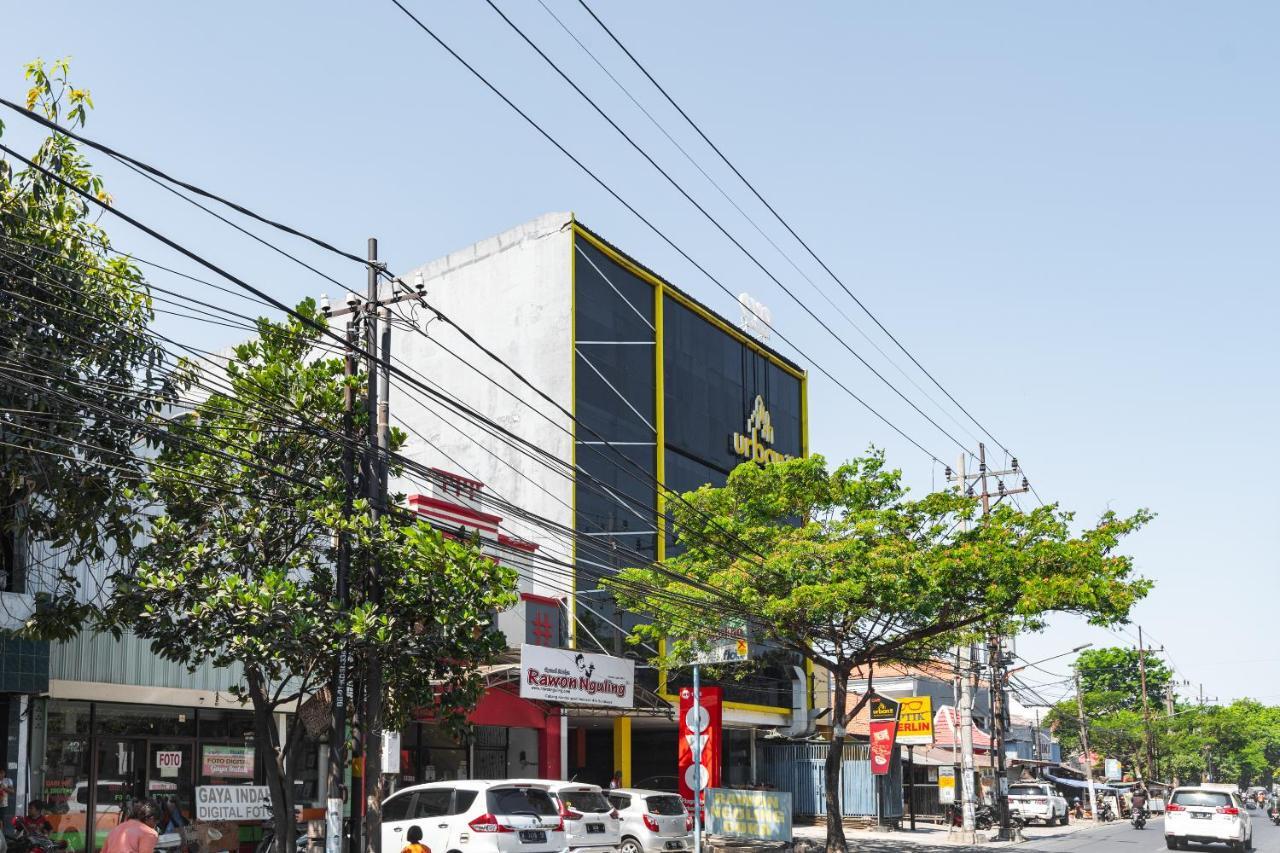 Oyo Flagship 1575 Urban 18 Hotel Surabaya Exterior photo
